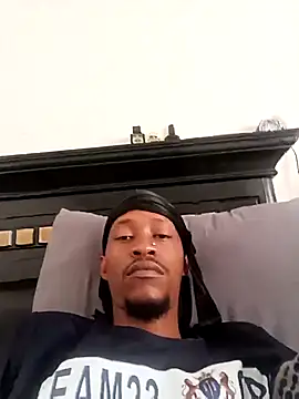 Snapshot of Winterslender chatting on 04.08.26 Winterslender online show from 04.08.26