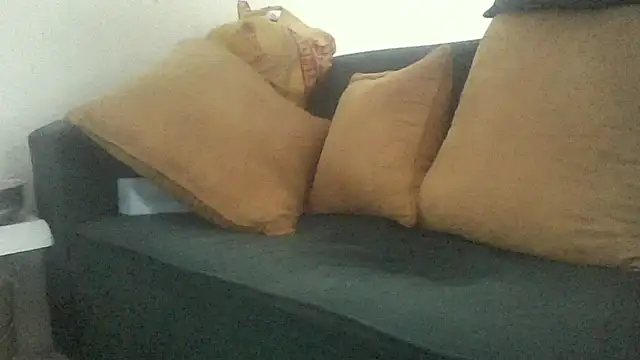 Snapshot of Winterslender chatting on 04.14.26 Winterslender online show from 04.14.26