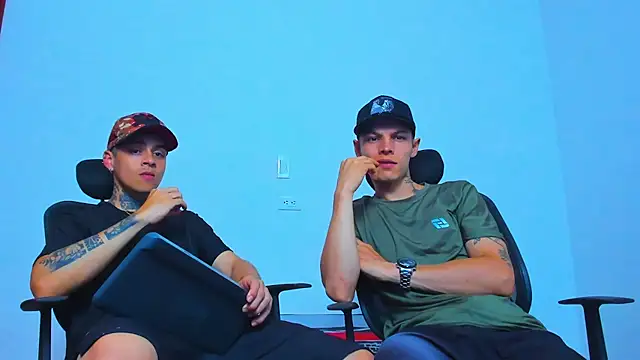 Snapshot of Thomas-Wil chatting on 03.14.26 Thomas-Wil online show from 03.14.26