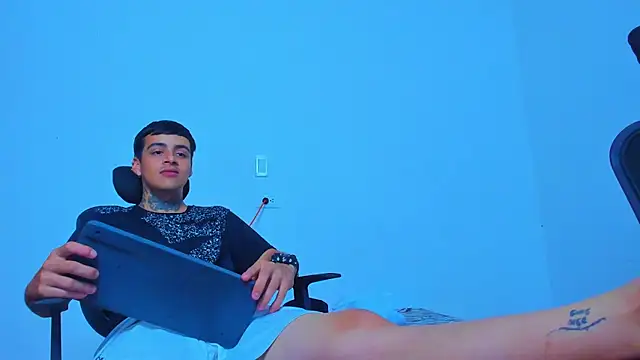 Thomas-Wil online show from 05.06.26