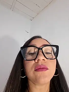 Snapshot of Stefy-Vega chatting on 01.14.26 Stefy-Vega online show from 01.14.26