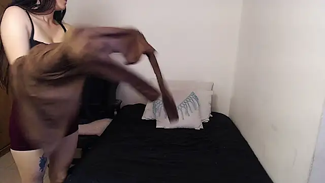 Shanel Lozano online show from 04.12.26