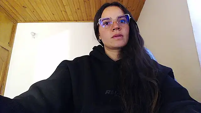 Snapshot of Shanel_Lozano chatting on 06.22.26 Shanel Lozano online show from 06.22.26