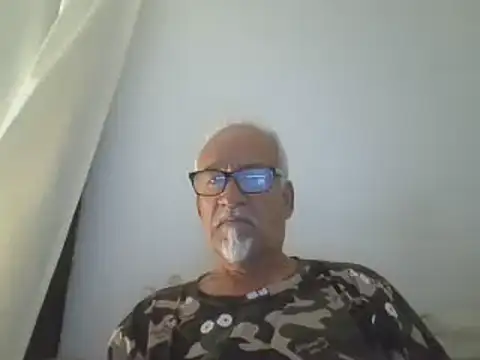 Snapshot of Patyman chatting on 03.06.26 Patyman online show from 03.06.26