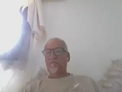 Snapshot of Patyman chatting on 04.03.26 Patyman online show from 04.03.26
