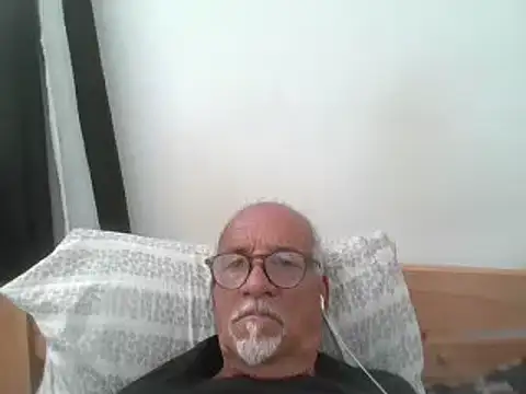 Snapshot of Patyman chatting on 04.10.26 Patyman online show from 04.10.26