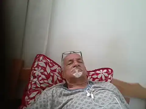 Snapshot of Patyman chatting on 04.30.26 Patyman online show from 04.30.26