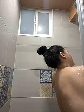 Veronica Wins  online show from 02.10.26