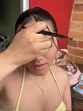 Veronica Wins  online show from 04.09.26