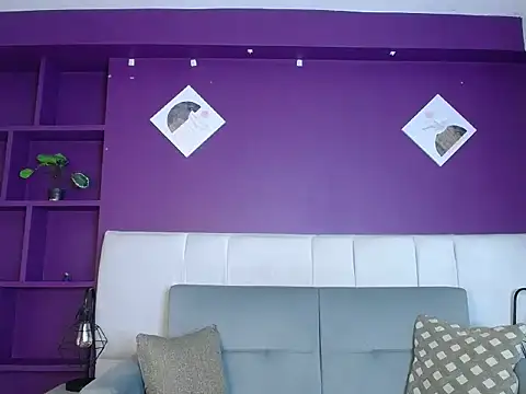 Snapshot of MEGHAN-QUEEN chatting on 01.14.26 MEGHAN-QUEEN online show from 01.14.26