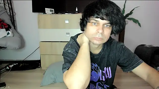 Snapshot of LorenzoBoy99 chatting on 01.14.26 LorenzoBoy99 online show from 01.14.26