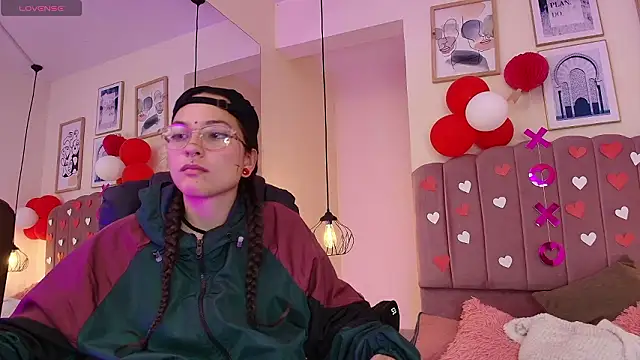 Hanabie  online show from 02.17.26