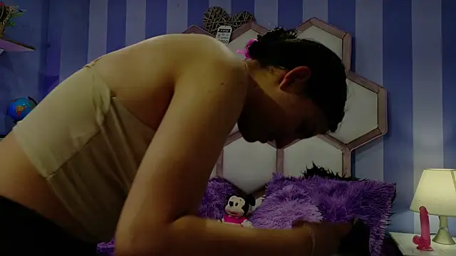 yvi taylor online show from 04.18.26