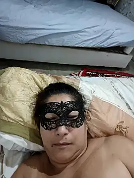 Snapshot of PatriciaGrajales chatting on 01.14.26 PatriciaGrajales online show from 01.14.26