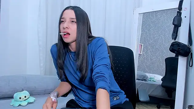 ViictoriiaSaenz online show from 04.15.26