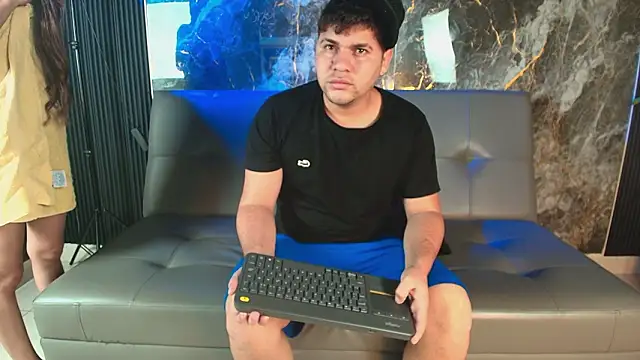 uncontrolled fire online show from 03.08.26