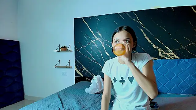 uncontrolled fire online show from 03.14.26