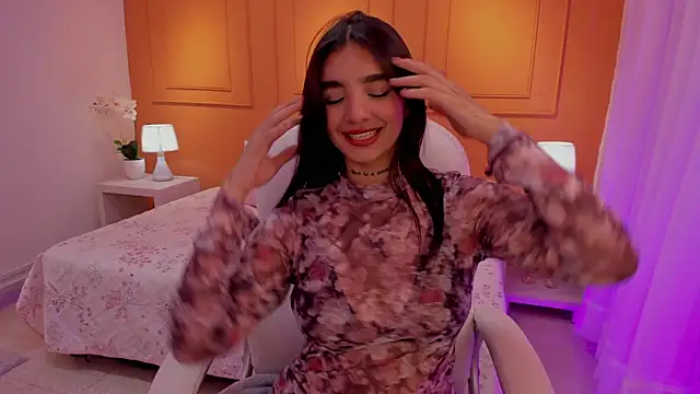 Abriil cutee online show from 04.25.26