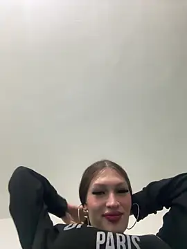 Snapshot of lizz_lunna chatting on 04.24.26 lizz lunna online show from 04.24.26