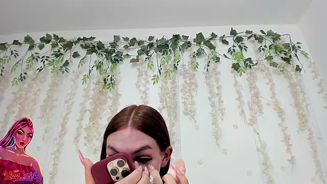 Snapshot of lizz_lunna chatting on 05.19.26 lizz lunna online show from 05.19.26