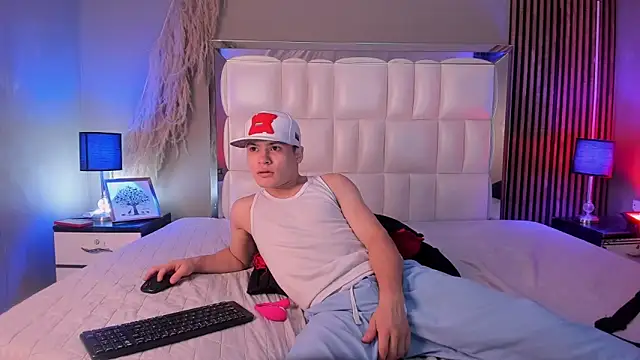 Roger And Ramona online show from 03.24.26