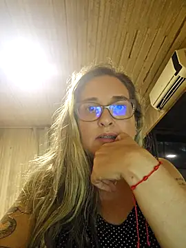 Snapshot of bellafortune69 chatting on 01.10.26 bellafortune69 online show from 01.10.26