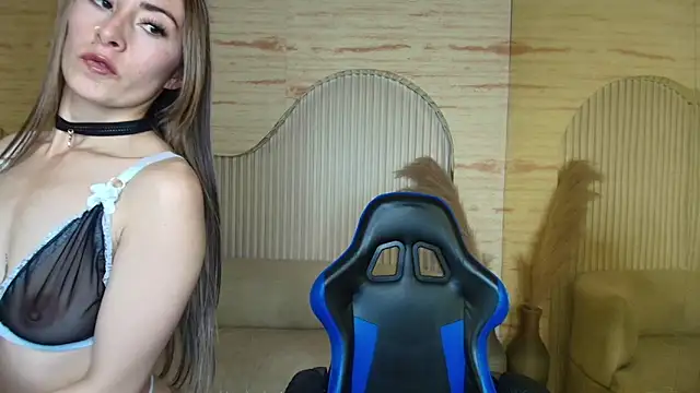 Snapshot of katalina_r_ chatting on 05.21.26 katalina r online show from 05.21.26