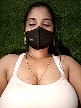 Snapshot of Nithyatamil chatting on 02.13.26 Nithyatamil online show from 02.13.26