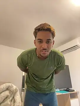 Axel black10 online show from 03.03.26