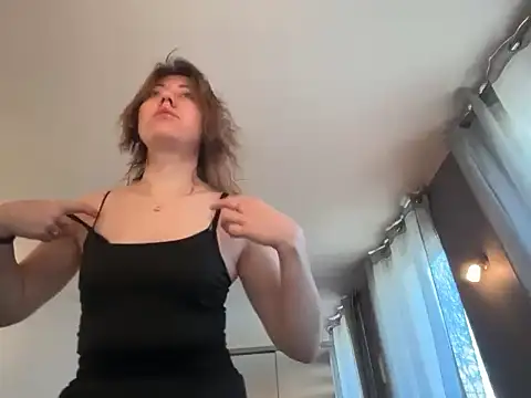 Snapshot of Luxerin chatting on 03.02.26 Luxerin online show from 03.02.26