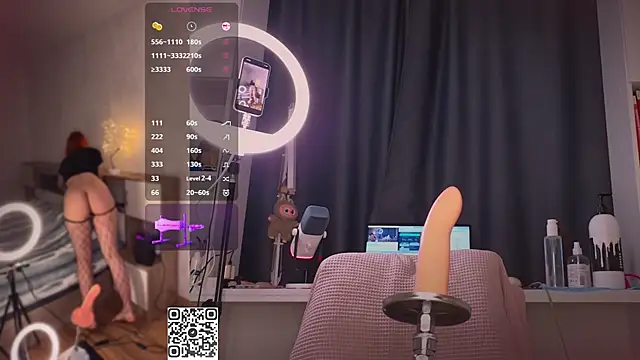 yourfox Alice  online show from 04.17.26