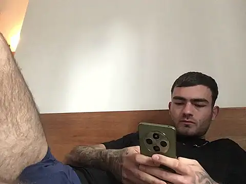 Snapshot of jacobsex221 chatting on 01.11.26 jacobsex221 online show from 01.11.26