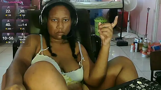 Snapshot of Eirondra_valeen chatting on 05.16.26 Eirondra valeen online show from 05.16.26