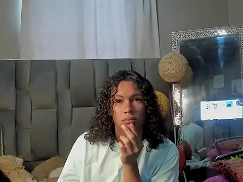 dylaans19 online show from 02.07.26