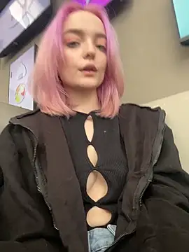 Snapshot of aka_Blonde chatting on 03.04.26 aka Blonde online show from 03.04.26