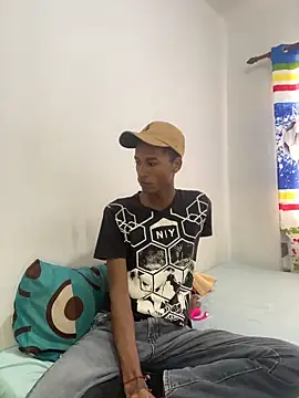 Snapshot of twink_gabrielll chatting on 05.20.26 twink gabrielll online show from 05.20.26