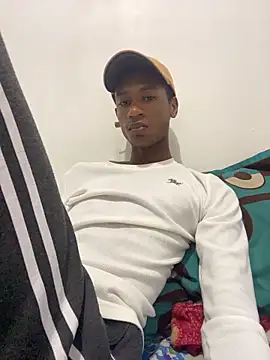 Snapshot of twink_gabrielll chatting on 05.30.26 twink gabrielll online show from 05.30.26