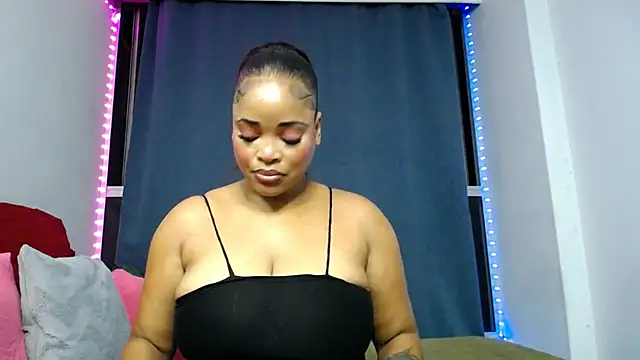 Snapshot of FifiBae1 chatting on 04.06.26 FifiBae1 online show from 04.06.26