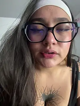 Snapshot of Diosa_lunar1 chatting on 05.20.26 Diosa lunar1 online show from 05.20.26