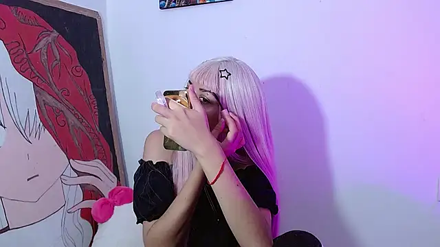 Snapshot of kittymiauu444 chatting on 02.28.26 kittymiauu444 online show from 02.28.26