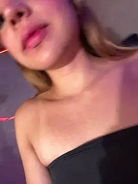 Snapshot of miia_stonne chatting on 03.29.26 miia stonne online show from 03.29.26