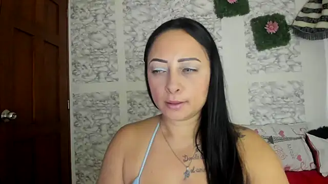 Snapshot of XXXStephanie_XXX chatting on 06.15.26 XXXStephanie XXX online show from 06.15.26