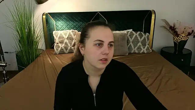 MikaFoxy online show from 04.02.26