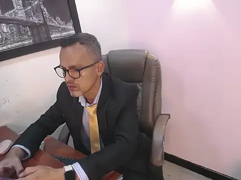 Oswalldo   online show from 02.11.26