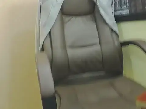 Oswalldo   online show from 02.21.26