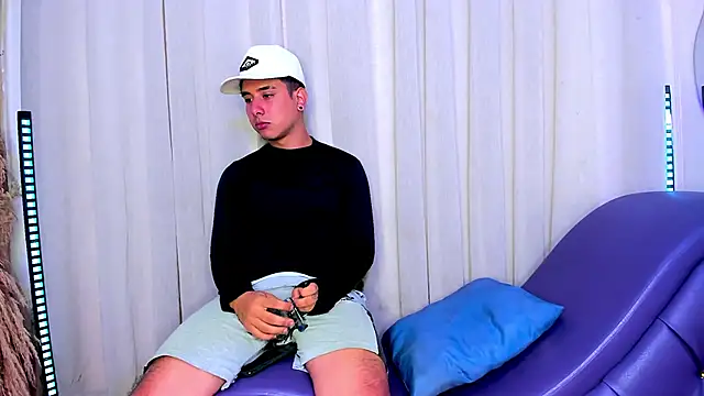 Yourslust pleasure online show from 01.15.26