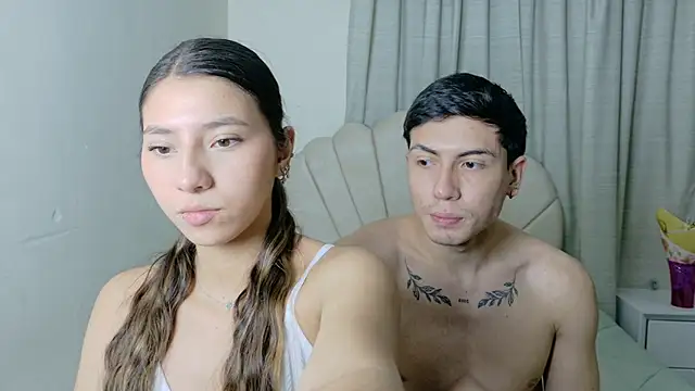 Snapshot of ScarlettAndLucas chatting on 05.27.26 ScarlettAndLucas online show from 05.27.26