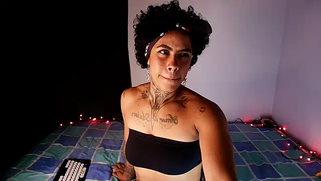 Canela Osada  online show from 04.19.26