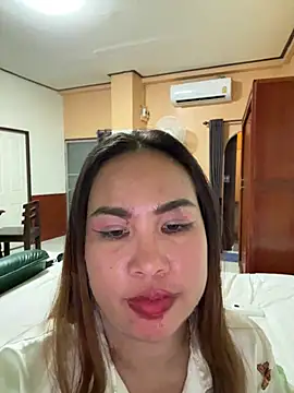 Ponthip online show from 02.06.26