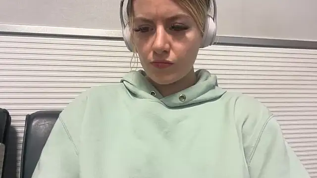 blondebunny999 999 online show from 03.20.26